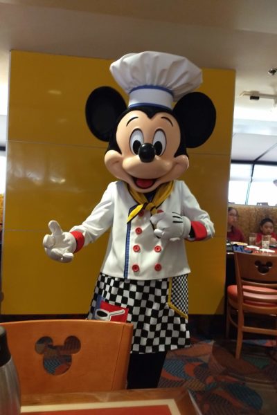 Chef Mickey's Character dining