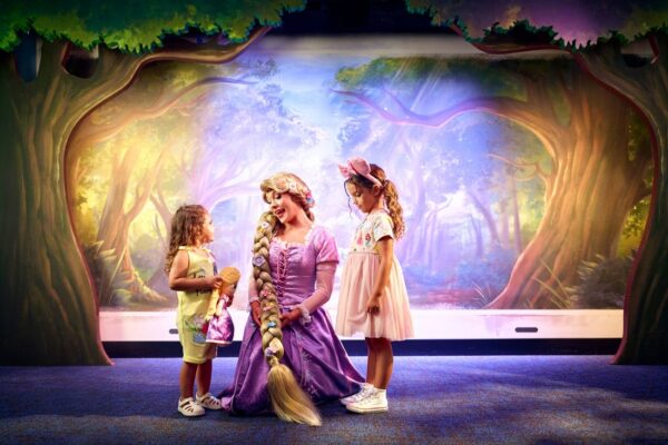 Rapunzel meet & greet at Animation Courtyard
