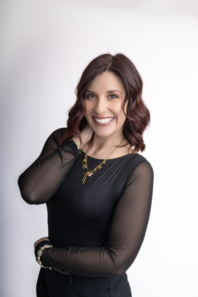 Megan Thompson Bio Photo